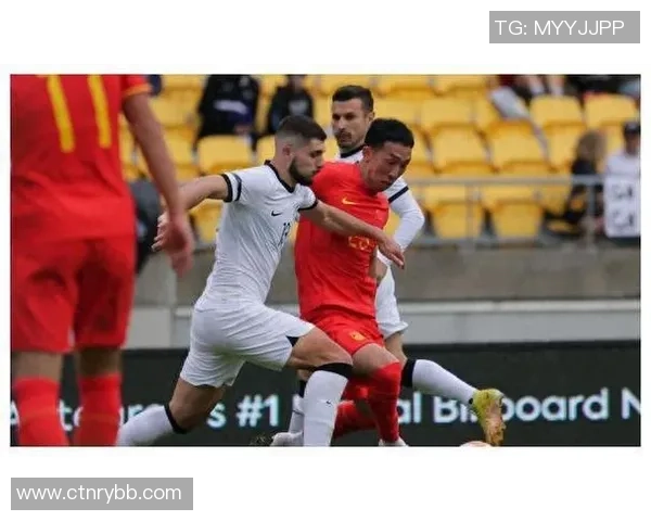 南京足球队在邀请赛中的默契配合与战术执行点评分析